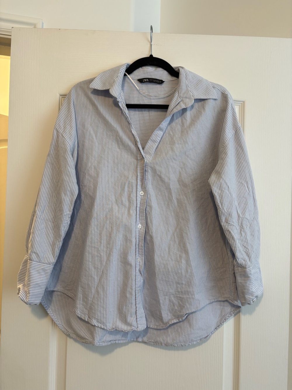Zara Light Blue and White Striped Button-Down Shirt